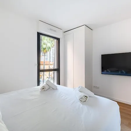 Luxury 3br With Sea View דירה