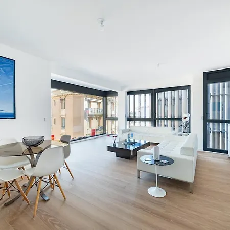דירה Luxury 3br With Sea View *