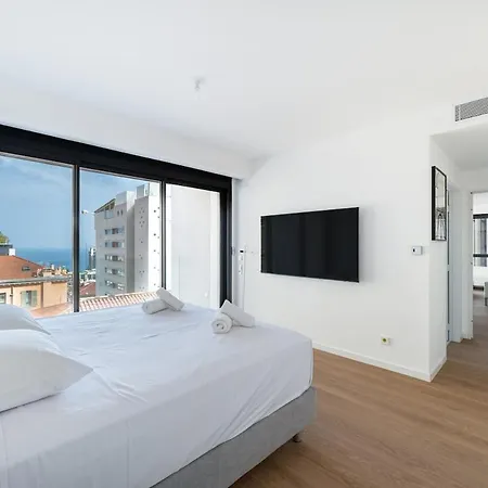 Luxury 3br With Sea View *