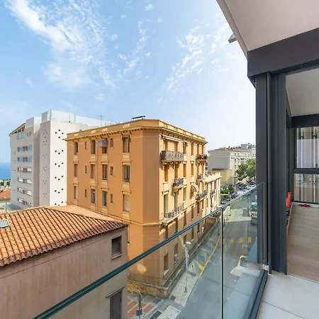 Luxury 3br With Sea View *